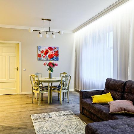 Superb Apartment In City Centre Riga Exterior foto
